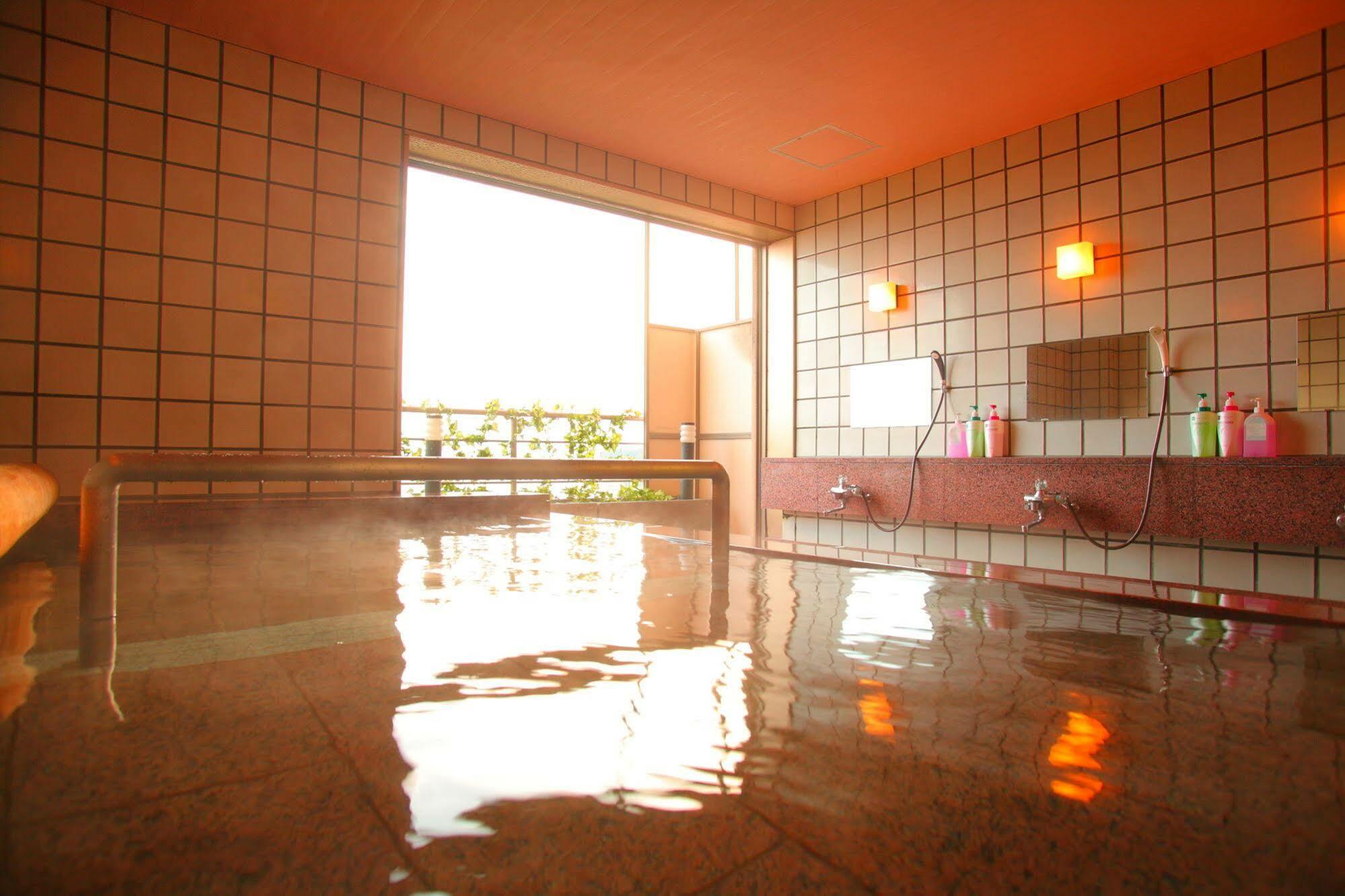Eihokaku Hotel Хими Екстериор снимка